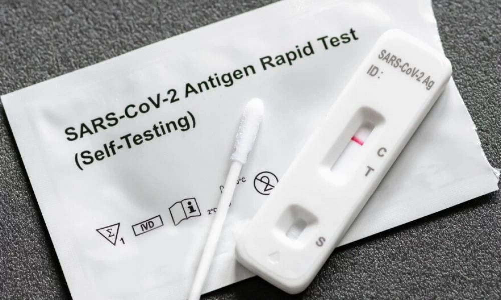Rapid test: Πιο αποτελεσματικά από τη μύτη παρά από το στόμα